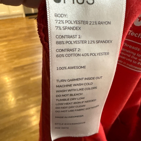 FIGS Zamora Limited Edition Red Technical Collection Jogger Scrub Pants Small - Picture 8 of 11